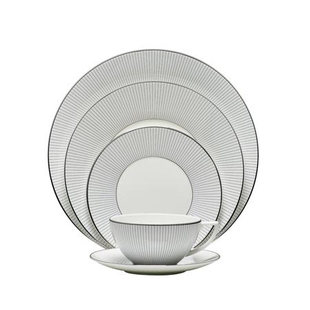Pin Stripe Tableware Plates and Dishes Sauce Jug